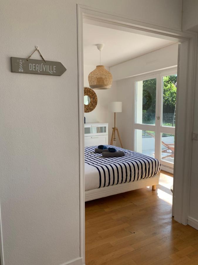 Trouville, Appartement Renove Avec Grande Terrasse Au Calme Eksteriør billede