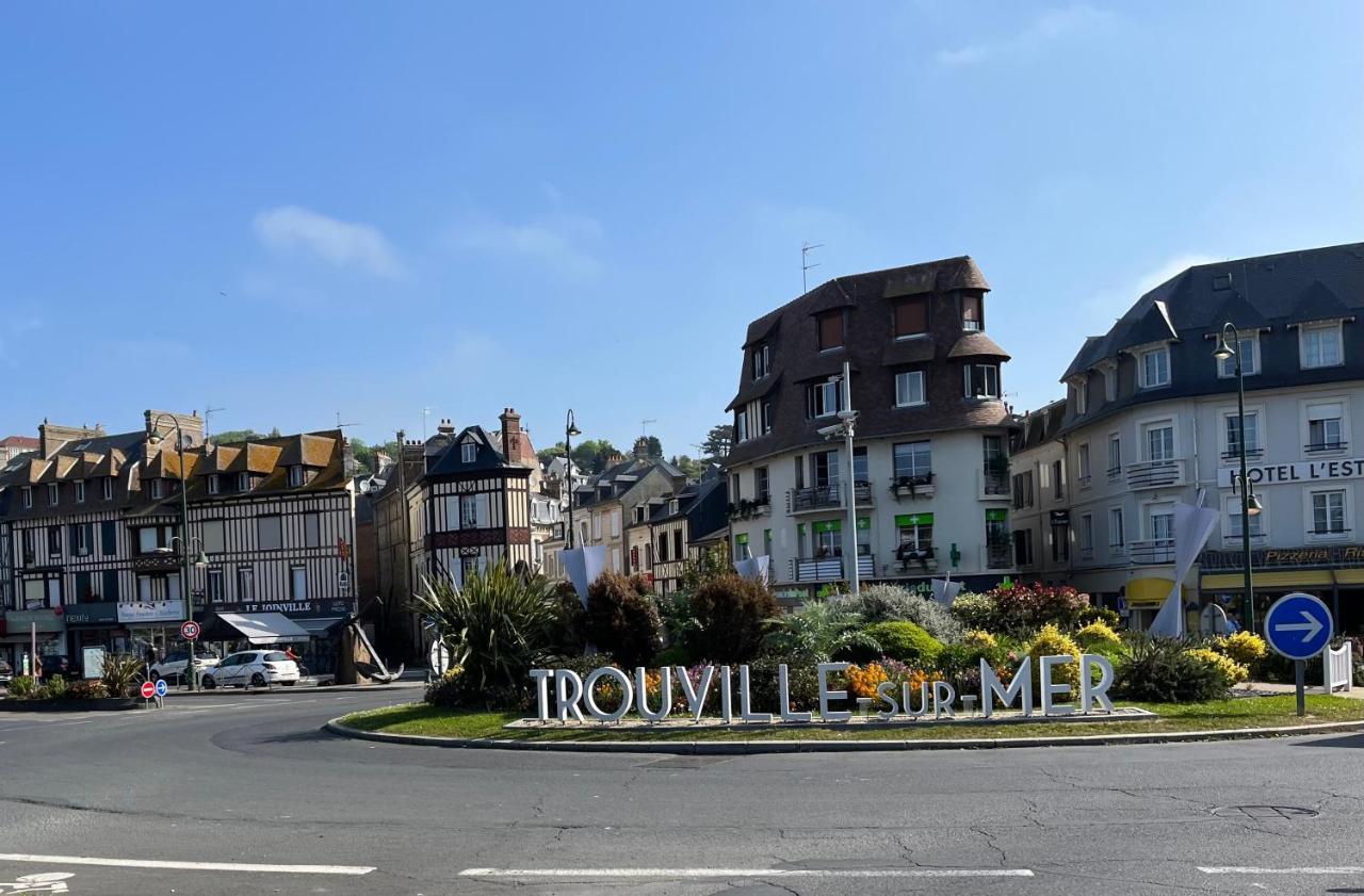 Trouville, Appartement Renove Avec Grande Terrasse Au Calme Eksteriør billede